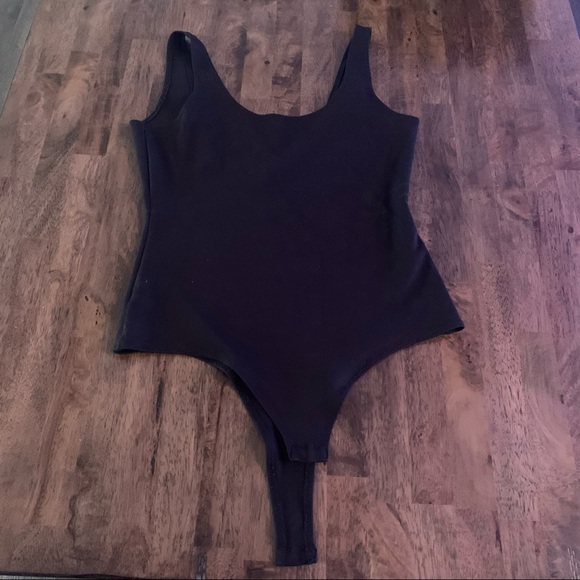 Basic Black Bodysuit (thong) - Picture 3 of 4
